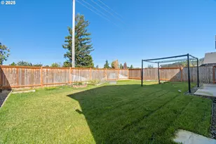 5292 Squirrel St, Springfield, OR 97478 - Photo 31