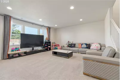 5292 Squirrel St, Springfield, OR 97478 - Photo 5