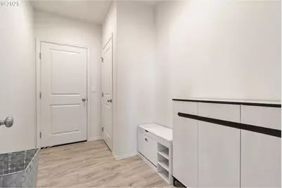 5292 Squirrel St, Springfield, OR 97478 - Photo 13