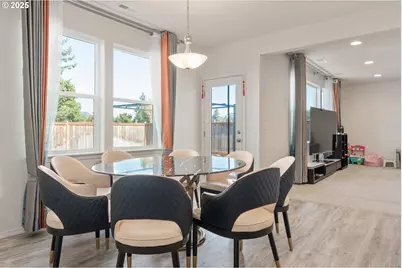 5292 Squirrel St, Springfield, OR 97478 - Photo 11