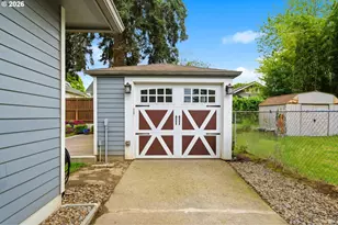 648 NE Stafford St, Portland, OR 97211 - Photo 33