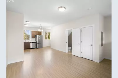 10843 E Burnside St, Portland, OR 97216 - Photo 9