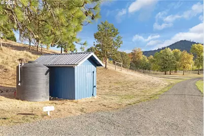 178 Dovetail Ln, Sutherlin, OR 97479 - Photo 43