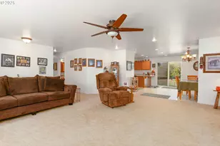 178 Dovetail Ln, Sutherlin, OR 97479 - Photo 7