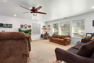 178 Dovetail Ln, Sutherlin, OR 97479 - Photo 5