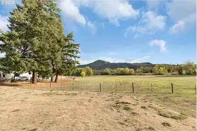 178 Dovetail Ln, Sutherlin, OR 97479 - Photo 37