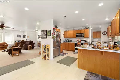 178 Dovetail Ln, Sutherlin, OR 97479 - Photo 15