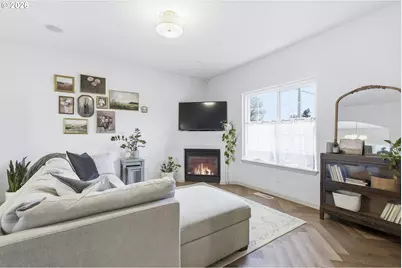 641 Mary Dr, Molalla, OR 97038 - Photo 9