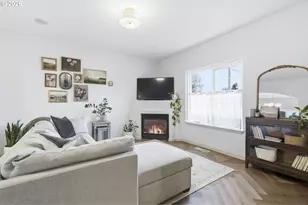 641 Mary Dr, Molalla, OR 97038 - Photo 9