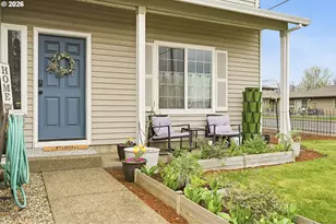 641 Mary Dr, Molalla, OR 97038 - Photo 3