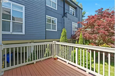 2165 NW Everett St, Portland, OR 97210 - Photo 27