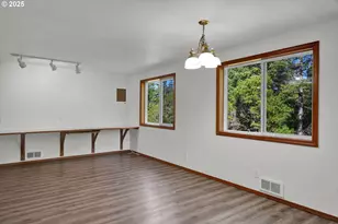 5603 Friendly Acres Rd, Florence, OR 97439 - Photo 7