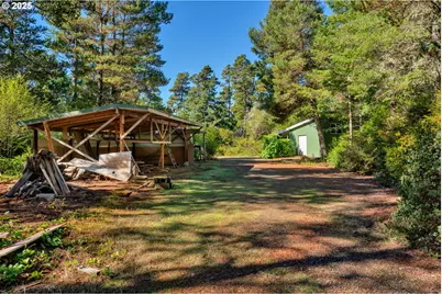 5603 Friendly Acres Rd, Florence, OR 97439 - Photo 37