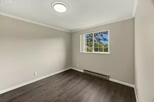 1142 9th St, Florence, OR 97439 - Photo 29