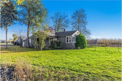 26050 SW Farmington Rd, Hillsboro, OR 97123 - Photo 17