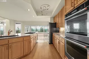9101 NE Cliff St, Portland, OR 97220 - Photo 7