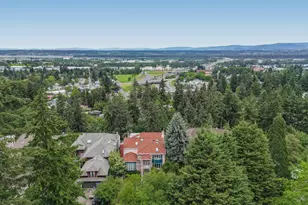 9101 NE Cliff St, Portland, OR 97220 - Photo 3