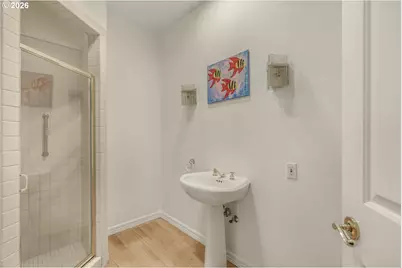 9101 NE Cliff St, Portland, OR 97220 - Photo 37