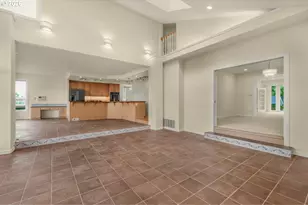 9101 NE Cliff St, Portland, OR 97220 - Photo 11
