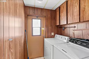 1557 N Pacific Hwy, Cottage Grove, OR 97424 - Photo 11