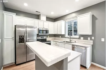 9235 SW Tanoak Ln, Tualatin, OR 97062 - Photo 9