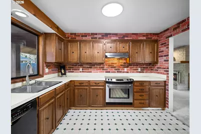 19330 SW Clarion Ct, Beaverton, OR 97003 - Photo 17