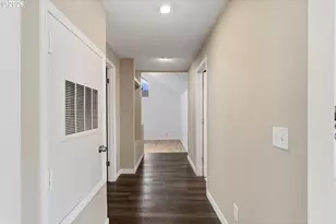 8035 SE 62nd Ave, Portland, OR 97206 - Photo 13