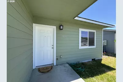 1268 SW 12th St, Pendleton, OR 97801 - Photo 3