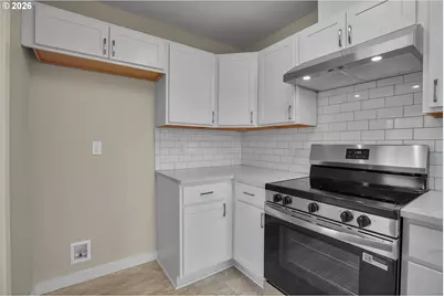 3645 NE 116th Ave, Portland, OR 97220 - Photo 9