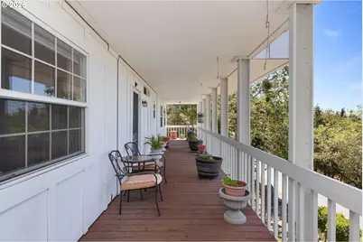 1380 SE Laurel Ct, Roseburg, OR 97470 - Photo 39