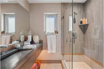 18525 NE Marine Dr #D-2, Portland, OR 97230 - Photo 17