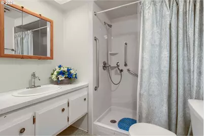 11728 SW Royal Villa Dr, Tigard, OR 97224 - Photo 15