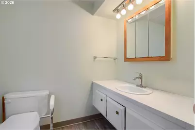 11728 SW Royal Villa Dr, Tigard, OR 97224 - Photo 13