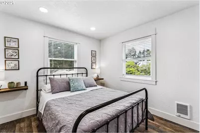 1184 2nd St, Florence, OR 97439 - Photo 23