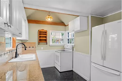 3219 SE 174th Ave, Portland, OR 97236 - Photo 11