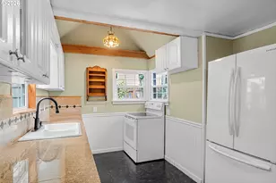 3219 SE 174th Ave, Portland, OR 97236 - Photo 11
