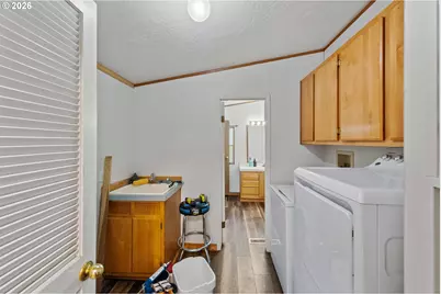 41308 S Powers Rd, Powers, OR 97466 - Photo 17
