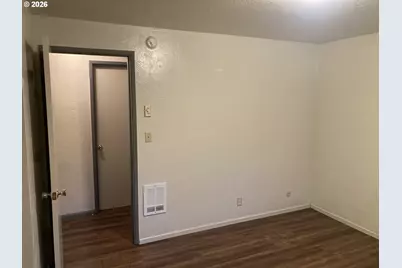 1260 10th St #6, Florence, OR 97439 - Photo 15