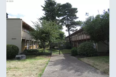1260 10th St #6, Florence, OR 97439 - Photo 1