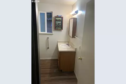 1260 10th St #6, Florence, OR 97439 - Photo 17