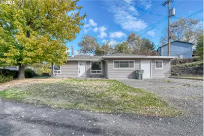 20 NE Nelson Dr, Pendleton, OR 97801 - Photo 1