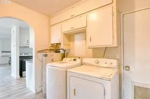 20 NE Nelson Dr, Pendleton, OR 97801 - Photo 25