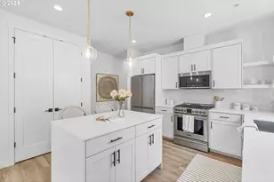 121 N Going St, Portland, OR 97217 - Photo 3