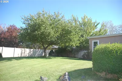 1585 Cottonwood St, Arlington, OR 97812 - Photo 29