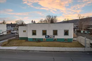 2100 7th St, Baker City, OR 97814 - Photo 3