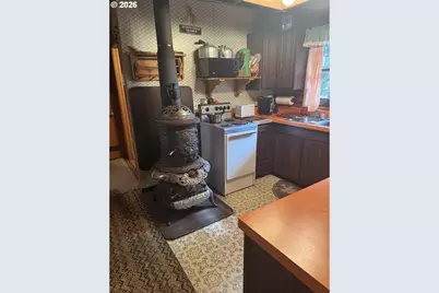 10 Diamond Lake Loop, Chemult, OR 97731 - Photo 13