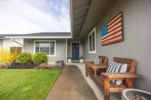 25217 Tyro Ave, Veneta, OR 97487 - Photo 7