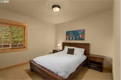 31252 E Collins Lake Rd, Government Camp, OR 97028 - Photo 35