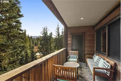 31252 E Collins Lake Rd, Government Camp, OR 97028 - Photo 21