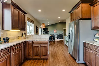 6452 Dogwood St, Springfield, OR 97478 - Photo 15